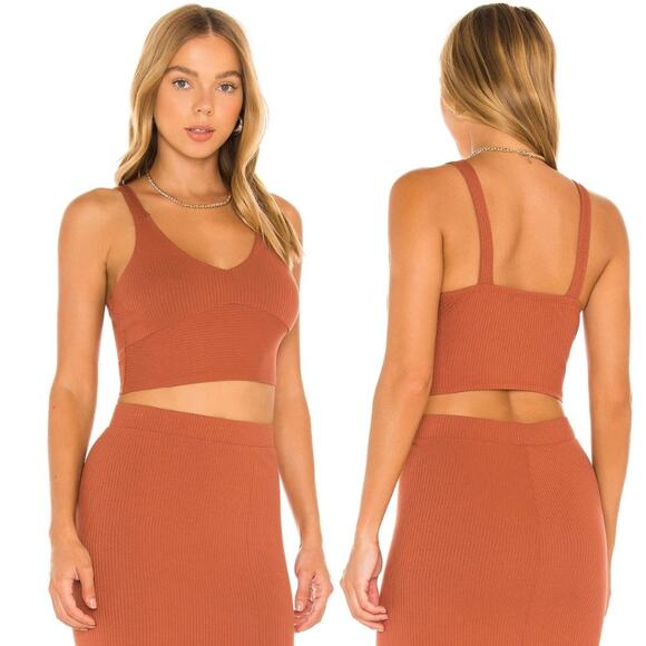 krisa Cropped Tank in Spice NWT Size Medium - Picture 3 of 3